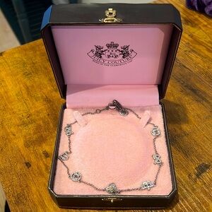 Juicy Couture Icon by Yard women’s silver 7 rhinestone charms necklace